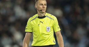 Oficiales del partido: Michael Salisbury arbitrará el Manchester City vs Brentford Oficiales del partido: Michael Salisbury arbitrará el Manchester City vs Brentford