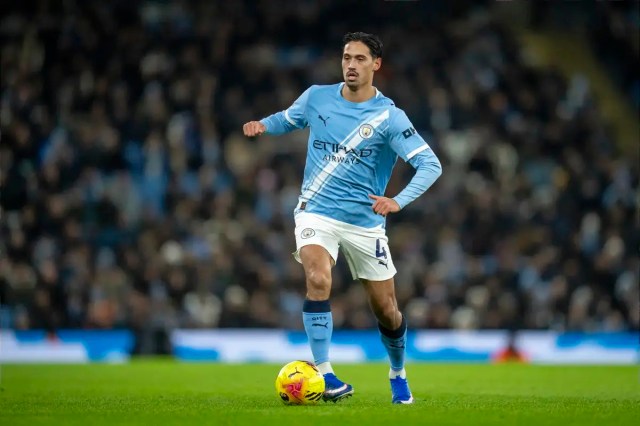 El Manchester City “confía” en alcanzar al Arsenal en la carrera por el título de la Premier League admite al mediocampista estrella El Manchester City “confía” en alcanzar al Arsenal en la carrera por el título de la Premier League admite al mediocampista estrella