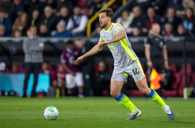 “Somos favoritos”: el centrocampista del Manchester City cree en la ventaja del título de la Premier League, el Arsenal “Somos favoritos”: el centrocampista del Manchester City cree en la ventaja del título de la Premier League, el Arsenal