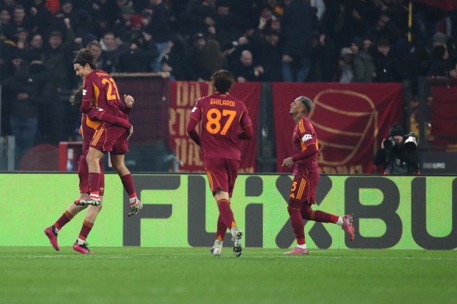 Roma y Bolonia garantizan plazas para los play-offs de la Europa League Roma y Bolonia garantizan plazas para los play-offs de la Europa League