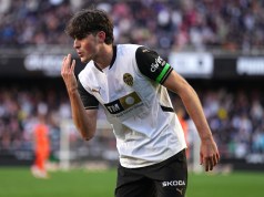 El Milán persigue a Javi Guerra y al internacional canadiense mientras se espera que se vayan cuatro centrocampistas El Milán persigue a Javi Guerra y al internacional canadiense mientras se espera que se vayan cuatro centrocampistas