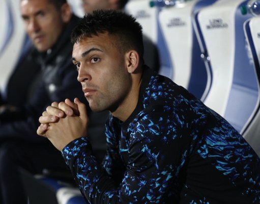 Por qué Lautaro Martínez está en el banquillo del Inter pese a su lesión Por qué Lautaro Martínez está en el banquillo del Inter pese a su lesión