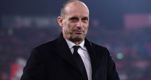 Allegri interviene en el debate sobre los clavados y pide un cambio en la regla del fuera de juego Allegri interviene en el debate sobre los clavados y pide un cambio en la regla del fuera de juego