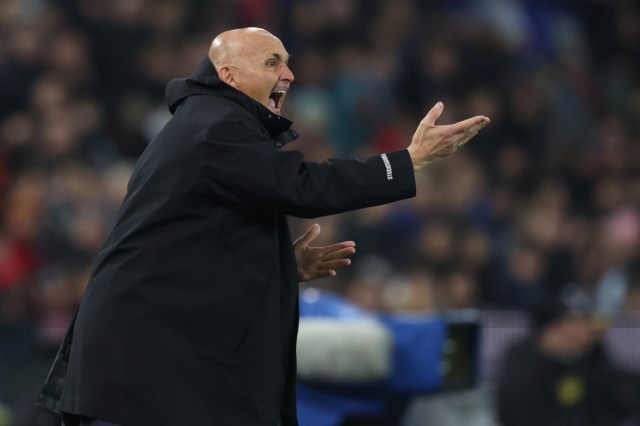 El entrenador de la Juventus, Spalletti, le dice a Kelly que sea más agresivo: ‘Tienes que irte’ – vídeo El entrenador de la Juventus, Spalletti, le dice a Kelly que sea más agresivo: ‘Tienes que irte’ – vídeo