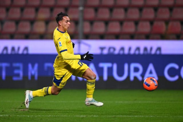 El Nápoles llega a un acuerdo para fichar al delantero del Hellas Verona, Giovane El Nápoles llega a un acuerdo para fichar al delantero del Hellas Verona, Giovane