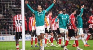 El cabezazo de Van Dijk pone fin al jonrón invicto del Sunderland y el Liverpool vuelve a la contienda europea El cabezazo de Van Dijk pone fin al jonrón invicto del Sunderland y el Liverpool vuelve a la contienda europea