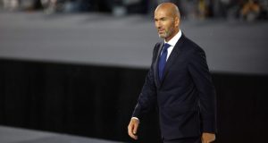 Zinedine Zidane acepta suceder a Didier Deschamps como entrenador de Francia después del Mundial Zinedine Zidane acepta suceder a Didier Deschamps como entrenador de Francia después del Mundial