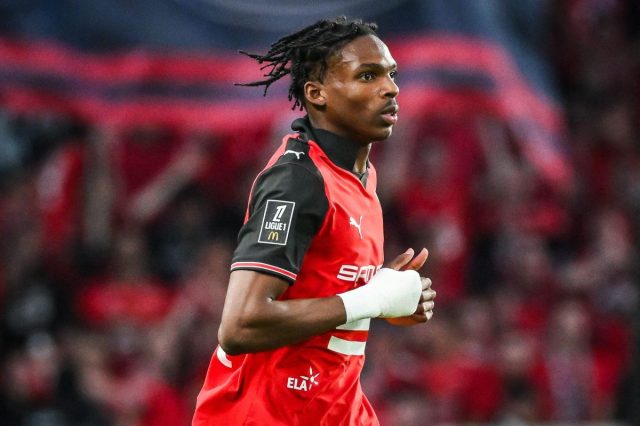 Habib Beye admite que los jugadores del Rennes son “buscados” en medio de la búsqueda de Jérémy Jacquet por parte del Chelsea Habib Beye admite que los jugadores del Rennes son “buscados” en medio de la búsqueda de Jérémy Jacquet por parte del Chelsea