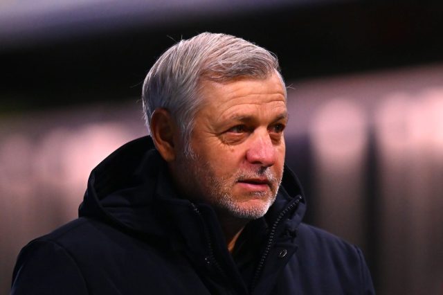 “Tendrás que buscar un nuevo saco de boxeo”: el entrenador del Lille, Bruno Genesio, responde a los críticos “Tendrás que buscar un nuevo saco de boxeo”: el entrenador del Lille, Bruno Genesio, responde a los críticos