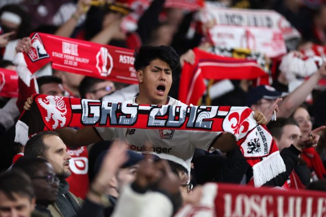 CALIFICACIONES DE JUGADORES | Lille 3-0 Lens: Les Dogues avergüenzan a sus rivales en una cómoda victoria en el Derby du Nord CALIFICACIONES DE JUGADORES | Lille 3-0 Lens: Les Dogues avergüenzan a sus rivales en una cómoda victoria en el Derby du Nord