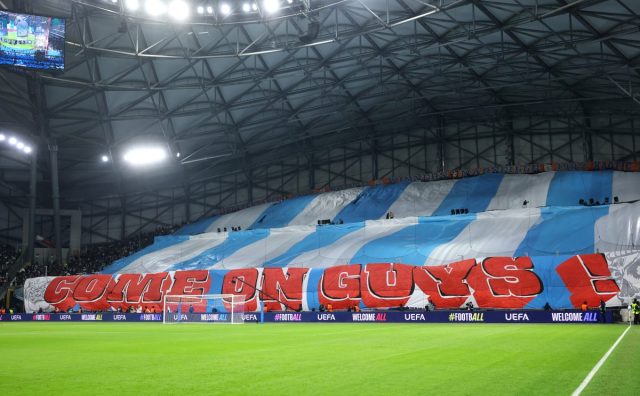 Habib Beye elogia a los jugadores del Marsella por mostrar “lucha” en medio de las protestas de los aficionados Habib Beye elogia a los jugadores del Marsella por mostrar “lucha” en medio de las protestas de los aficionados