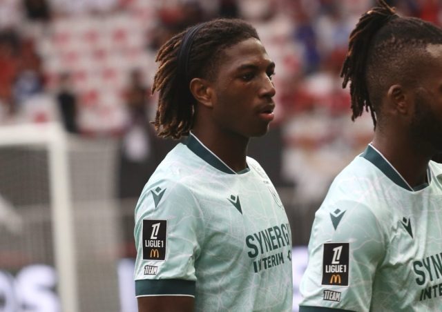 El Chelsea presenta una oferta de 30 millones de euros para fichar al defensa del Nantes Tylel Tati El Chelsea presenta una oferta de 30 millones de euros para fichar al defensa del Nantes Tylel Tati