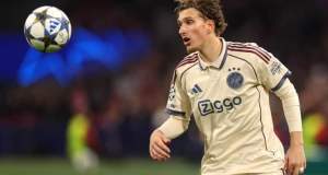 La Roma añade a Mika Godts del Ajax a la lista de fichajes La Roma añade a Mika Godts del Ajax a la lista de fichajes