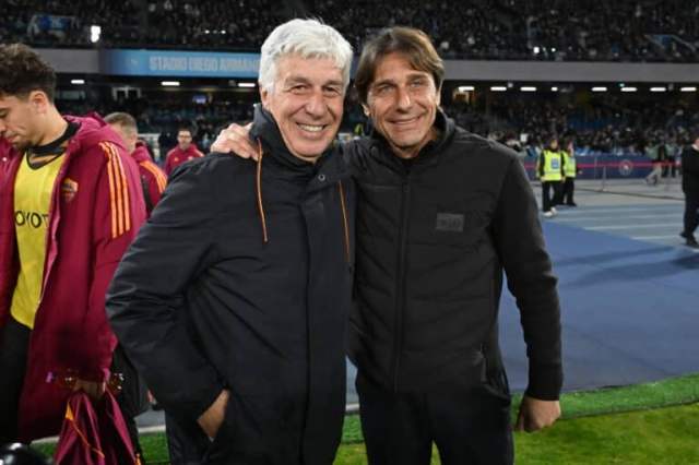 Conte afirma que el Napoli “merecía más” en el empate 2-2 con la Roma Conte afirma que el Napoli “merecía más” en el empate 2-2 con la Roma