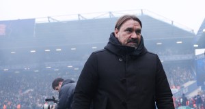 El objetivo del Leeds United está presionando para abandonar su club actual: ¿cómo puede convencerlo Farke? El objetivo del Leeds United está presionando para abandonar su club actual: ¿cómo puede convencerlo Farke?