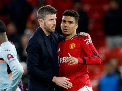 Los grandes del pasado y del presente se combinan mientras el Manchester United frustra al Brentford para casi sellar la Liga de Campeones Los grandes del pasado y del presente se combinan mientras el Manchester United frustra al Brentford para casi sellar la Liga de Campeones