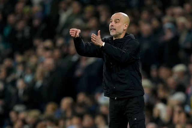 Pep Guardiola envía advertencia a los jugadores del Manchester City tras el desliz del Arsenal Pep Guardiola envía advertencia a los jugadores del Manchester City tras el desliz del Arsenal