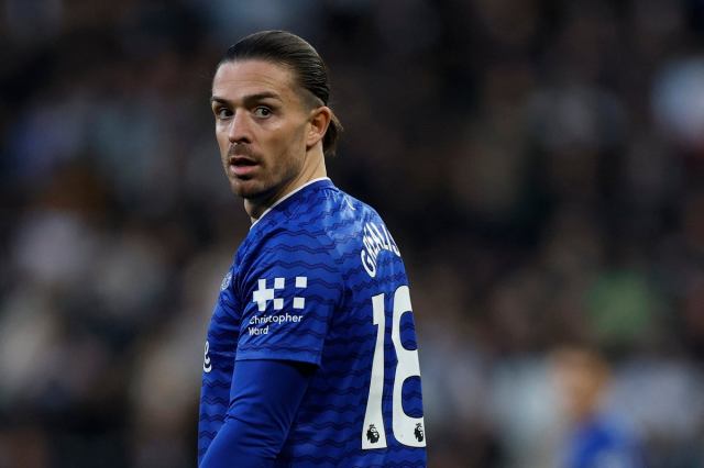 Jack Grealish recibió un proyecto de ley después de que Lamborghini se pasara el semáforo en rojo la noche antes del juego Jack Grealish recibió un proyecto de ley después de que Lamborghini se pasara el semáforo en rojo la noche antes del juego