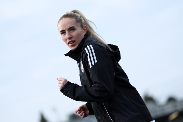 La leona inglesa Missy Bo Kearns revela que perdió a su bebé en una declaración desgarradora La leona inglesa Missy Bo Kearns revela que perdió a su bebé en una declaración desgarradora