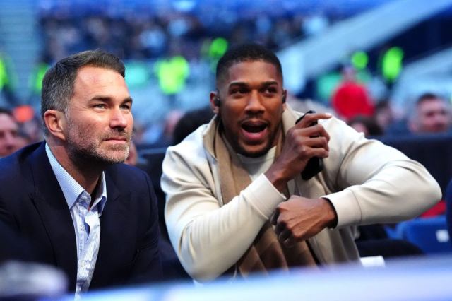 Anthony Joshua responde al desafío de Tyson Fury mientras la tan esperada pelea se acerca Anthony Joshua responde al desafío de Tyson Fury mientras la tan esperada pelea se acerca