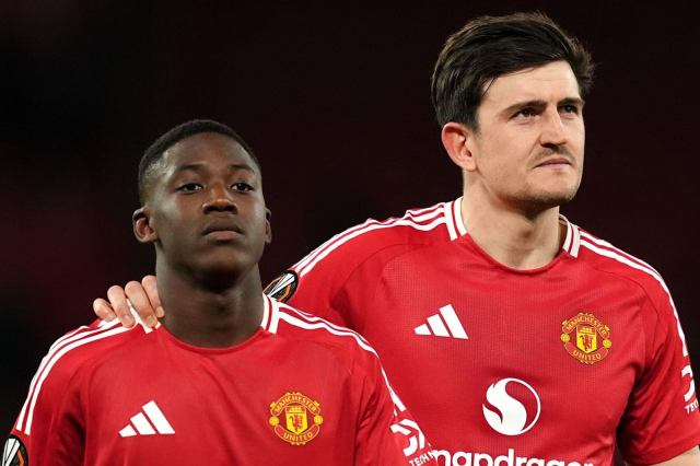 Manchester United cerca de nuevos acuerdos para dos jugadores clave bajo el régimen de Michael Carrick Manchester United cerca de nuevos acuerdos para dos jugadores clave bajo el régimen de Michael Carrick