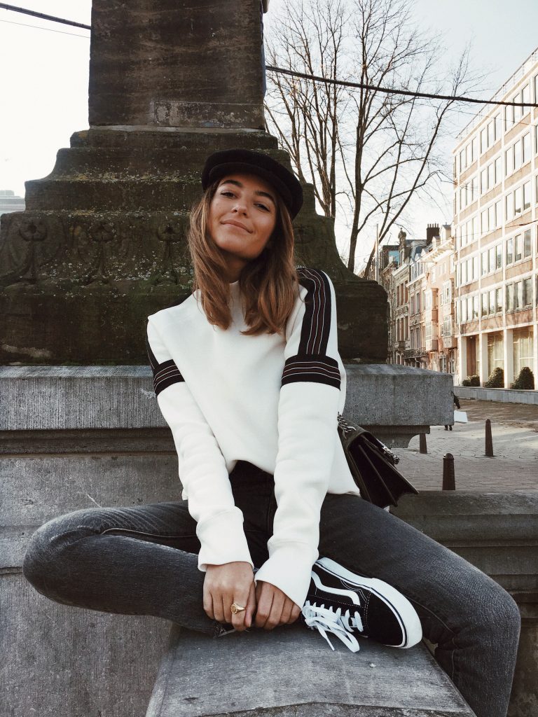 What Job Requires a Lot of Traveling? What Job Requires a Lot of Traveling?