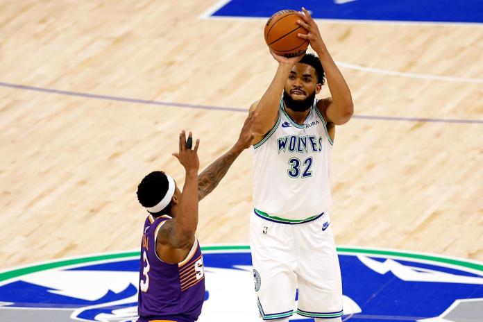 Knicks go all-in with Karl-Anthony Towns, but are they really all that much better? Knicks go all-in with Karl-Anthony Towns, but are they really all that much better?