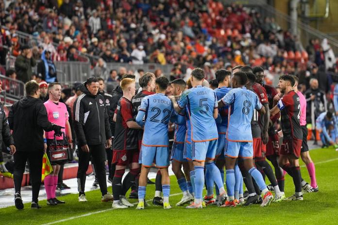Chaotic brawl breaks out, punching allegations surface after NYCFC’s 3-2 win over Toronto FC Chaotic brawl breaks out, punching allegations surface after NYCFC’s 3-2 win over Toronto FC