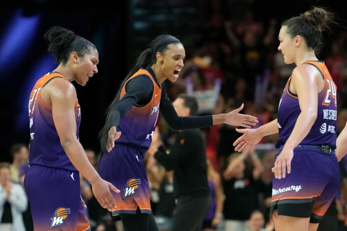 Alyssa Thomas scores career-high 29 and the Mercury close on a 19-4 run to beat the Lynx 79-71 Alyssa Thomas scores career-high 29 and the Mercury close on a 19-4 run to beat the Lynx 79-71