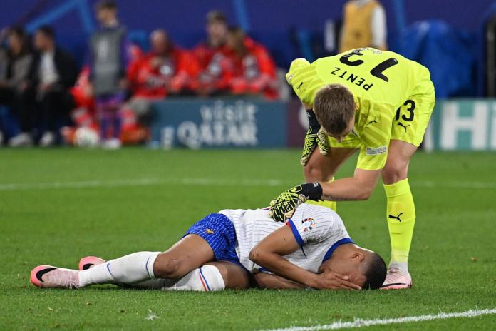 Kylian Mbappé bloodied with suspected broken nose in France’s Euro win over Austria Kylian Mbappé bloodied with suspected broken nose in France’s Euro win over Austria
