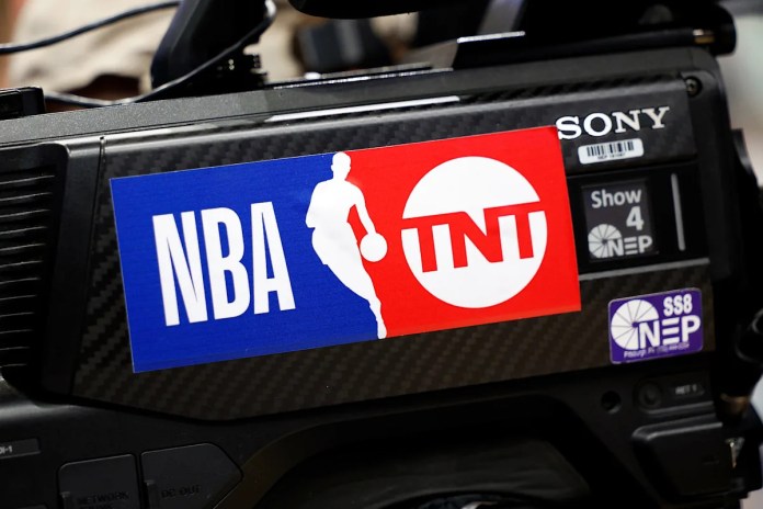 ‘Inside the NBA’ mourns unexpected death of crew member: ‘We were all in shock’ ‘Inside the NBA’ mourns unexpected death of crew member: ‘We were all in shock’