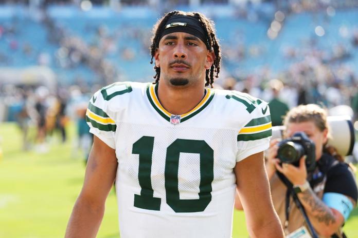 NFL news, injury updates: QBs Jordan Love, Drake Maye out early with injuries, Stefon Diggs down with knee injury NFL news, injury updates: QBs Jordan Love, Drake Maye out early with injuries, Stefon Diggs down with knee injury