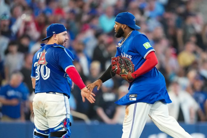 Blue Jays tie Yankees atop AL East despite blowing 8-0 lead Blue Jays tie Yankees atop AL East despite blowing 8-0 lead
