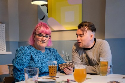 Ajuda! Estou namorando um jogo de jogos! – A casa da árvore Ajuda! Estou namorando um jogo de jogos! – A casa da árvore