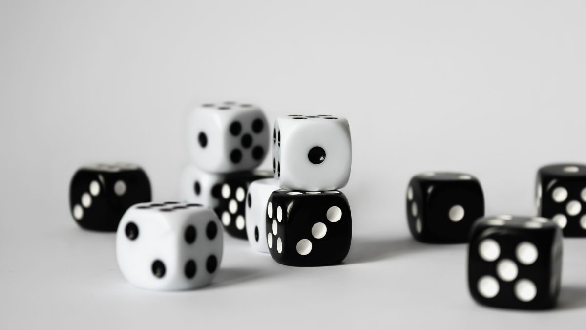 Um jogo de probabilidades Um jogo de probabilidades
