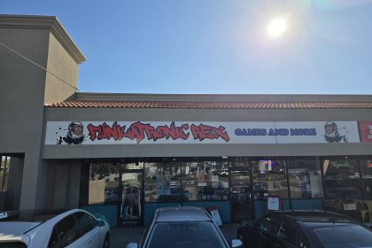 Quem está realmente na mesa? Combinando jogos com humanos em mesas modernas Quem está realmente na mesa? Combinando jogos com humanos em mesas modernas