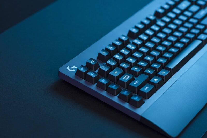 Os melhores teclados mecânicos para jogos sem fio 2026, opções de baixa latência com desempenho Os melhores teclados mecânicos para jogos sem fio 2026, opções de baixa latência com desempenho