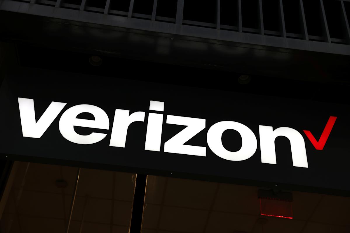 Verizon may cut 15,000 jobs next week Verizon may cut 15,000 jobs next week