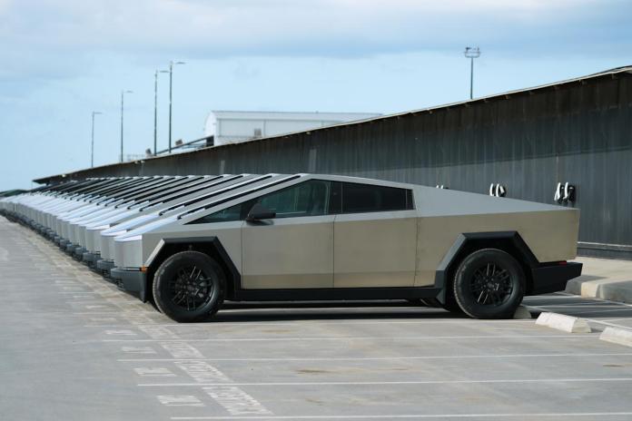 Federal investigators are looking into Tesla’s Mad Max mode, which reportedly defies speed limits Federal investigators are looking into Tesla’s Mad Max mode, which reportedly defies speed limits