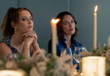 Netflix-ийн тэнгисийн шинэ аяллын сэдэвт триллерийг үзэгчид “10/10” оноотой бүтээл хэмээн онцолж, үзэлтээрээ топ жагсаалтыг тэргүүлж байна Netflix-ийн тэнгисийн шинэ аяллын сэдэвт триллерийг үзэгчид “10/10” оноотой бүтээл хэмээн онцолж, үзэлтээрээ топ жагсаалтыг тэргүүлж байна