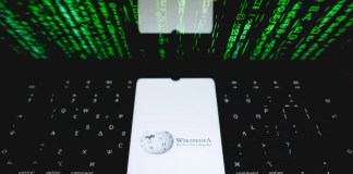 Википедиа-гийн хандалт Хиймэл оюун ухаанаас болж огцом буурчээ Википедиа-гийн хандалт Хиймэл оюун ухаанаас болж огцом буурчээ