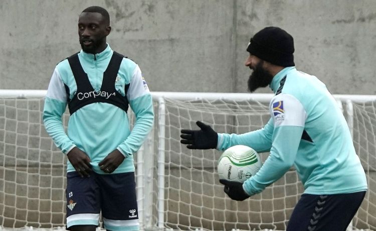 La convocatoria del Betis para recibir al Athletic: vuelve Sabaly La convocatoria del Betis para recibir al Athletic: vuelve Sabaly