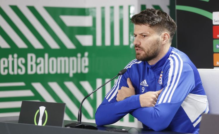 Bruno Petkovic llama «payaso» al ex jugador del Betis Robert Jarni Bruno Petkovic llama «payaso» al ex jugador del Betis Robert Jarni