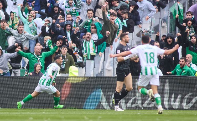 La reacción de Fornals al gol de Chimy: «¡Buena! Crea las guerras que quieras» La reacción de Fornals al gol de Chimy: «¡Buena! Crea las guerras que quieras»