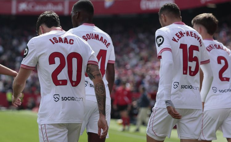 Los estandartes del nuevo Sevilla y de su cantera: Isaac y Kike Salas Los estandartes del nuevo Sevilla y de su cantera: Isaac y Kike Salas