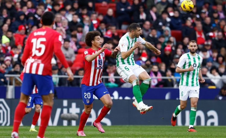 De la pesadilla de Bellerín al recuperado empaque de Guido y Carvalho De la pesadilla de Bellerín al recuperado empaque de Guido y Carvalho