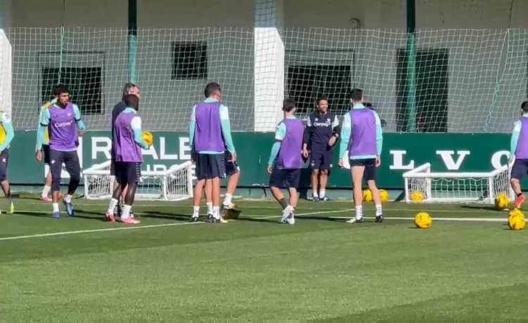 Altimira reaparece junto a sus compañeros en una sesión sin Johnny Cardoso Altimira reaparece junto a sus compañeros en una sesión sin Johnny Cardoso