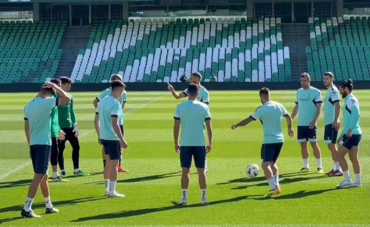 Isco despeja las dudas sobre el derbi en una sesión sin Bellerín Isco despeja las dudas sobre el derbi en una sesión sin Bellerín