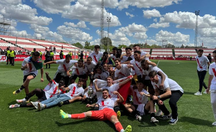 Betis-Sevilla, la previa del día del derbi sevillano en directo | Ambos equipos aguardan en sus hoteles al partido Betis-Sevilla, la previa del día del derbi sevillano en directo | Ambos equipos aguardan en sus hoteles al partido
