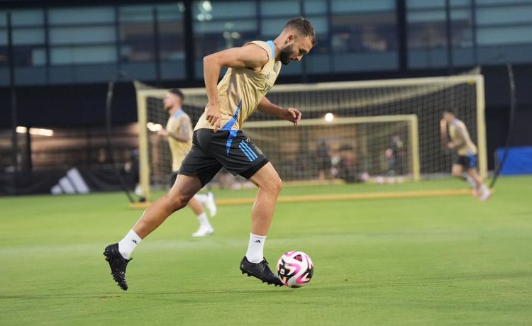 Germán Pezzella, baja en el Betis para el primer tramo de pretemporada Germán Pezzella, baja en el Betis para el primer tramo de pretemporada